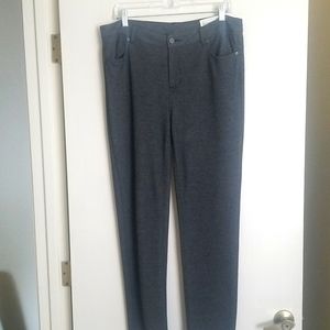 Vince Comuto gray straight leg pants, size 31